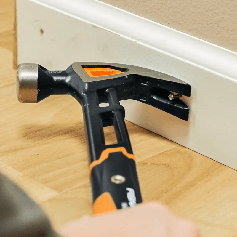 Fiskars Pro Isocore 16 Oz Curved Claw Finishing Hammer (13.5") 4 Fiskars Pro Isocore 16 Oz Curved Claw Finishing Hammer (13.5") - Image 4