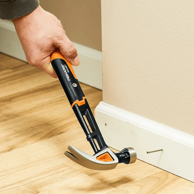 Fiskars Pro Isocore 16 Oz Curved Claw Finishing Hammer (13.5") 2 Fiskars Pro Isocore 16 Oz Curved Claw Finishing Hammer (13.5") - Image 2