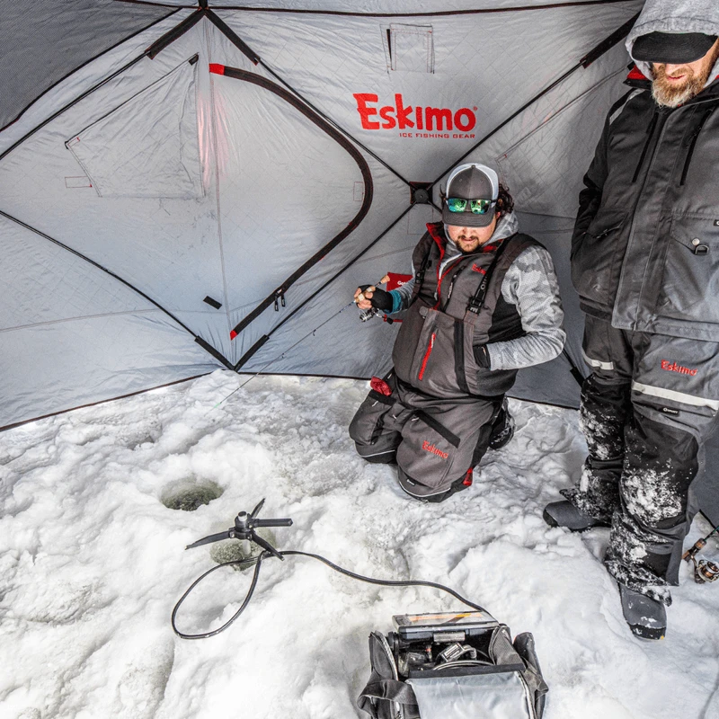 Eskimo Outbreak 650XD Ice Fishing Tent 4 Eskimo Outbreak 650XD Ice Fishing Tent - Image 4